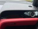 ベースグレード　Ｖ８　４ＷＤ　赤革シート　正規ディーラー車　パノラマガラスサンルーフ　リアモニター付き　ホイール・メッキ部ブラック塗装　アップルカープレイ　２１インチＡＷ（15枚目）