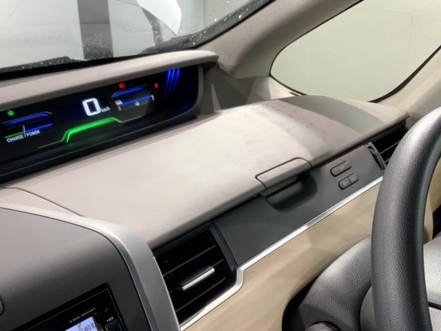 フリードハイブリッド ハイブリッド・Ｇホンダセンシング　１年保証　ナビＶＸＭ－１８５ＶＦｉ　フルセグ　Ｒカメラ　ＣＤ録音　ＢＴオ－ディオ　ＤＶＤ　ドラレコ　Ｒモニタ－　ＥＴＣ　ＬＥＤライト　両側電動ドア　ＶＳＡ　クルコン　スマ－トキ－　盗難防止装置　ＡＡＣ（29枚目）