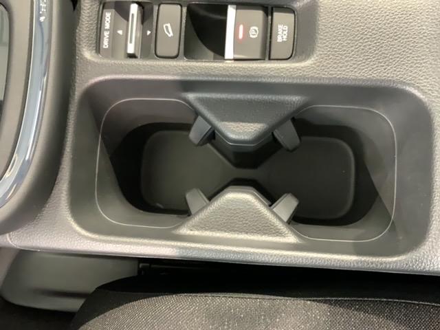 ヴェゼル ｅ：ＨＥＶ　Ｘ　Ｈ　ＳＥＮＳＩＮナビＶＸＵ－２２５ＶＺｉ　ＴＶ　Ｒカメラ　ＣＤ録音　ＢＴオ－ディオ　ＤＶＤ　ドラレコ　ＥＴＣ　ＬＥＤライト　ＶＳＡＧ　最長５年保証　ワンオ－ナ－（28枚目）