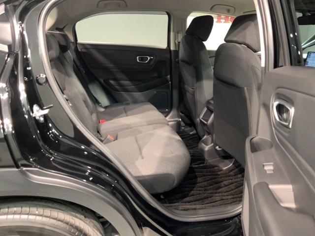 ヴェゼル ｅ：ＨＥＶ　Ｘ　Ｈ　ＳＥＮＳＩＮＧ　最長５年保証　ワンオ－ナ－　ナビＶＸＵ－２２５ＶＺｉ　ＴＶ　Ｒカメラ　ＣＤ録音　ＢＴオ－ディオ　ＤＶＤ　ＥＴＣ　ＬＥＤライト　ＶＳＡ　クルコン　アルミ　スマ－トキ－　盗難防止装置（18枚目）