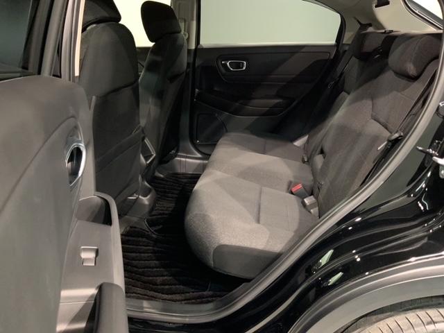 ヴェゼル ｅ：ＨＥＶ　Ｘ　Ｈ　ＳＥＮＳＩＮＧ　最長５年保証　ワンオ－ナ－　ナビＶＸＵ－２２５ＶＺｉ　ＴＶ　Ｒカメラ　ＣＤ録音　ＢＴオ－ディオ　ＤＶＤ　ＥＴＣ　ＬＥＤライト　ＶＳＡ　クルコン　アルミ　スマ－トキ－　盗難防止装置（30枚目）