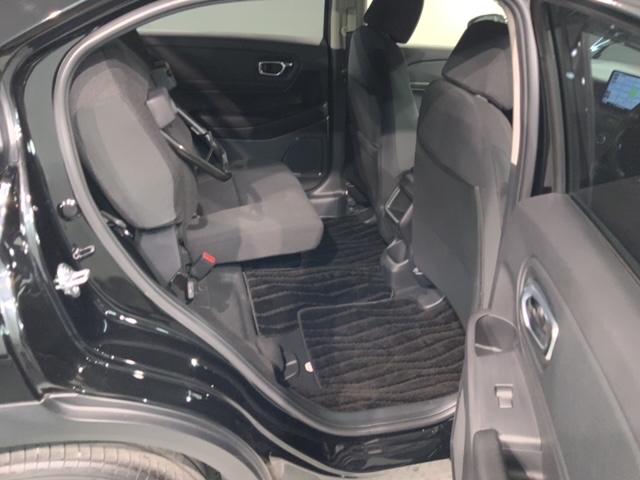 ヴェゼル ｅ：ＨＥＶ　Ｘ　Ｈ　ＳＥＮＳＩＮＧ　最長５年保証　ワンオ－ナ－　ナビＶＸＵ－２２５ＶＺｉ　ＴＶ　Ｒカメラ　ＣＤ録音　ＢＴオ－ディオ　ＤＶＤ　ＥＴＣ　ＬＥＤライト　ＶＳＡ　クルコン　アルミ　スマ－トキ－　盗難防止装置（33枚目）