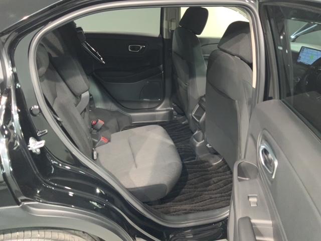 ヴェゼル ｅ：ＨＥＶ　Ｘ　Ｈ　ＳＥＮＳＩＮＧ　最長５年保証　ワンオ－ナ－　ナビＶＸＵ－２２５ＶＺｉ　ＴＶ　Ｒカメラ　ＣＤ録音　ＢＴオ－ディオ　ＤＶＤ　ＥＴＣ　ＬＥＤライト　ＶＳＡ　クルコン　アルミ　スマ－トキ－　盗難防止装置（34枚目）