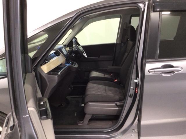 フリード Ｇ・ホンダセンシング　１年保証　ワンオ－ナ－　ナビＶＸＭ－１７４ＶＦＸｉ　ＴＶ　Ｒカメラ　ＢＴオ－ディオ　ＤＶＤ　ドラレコ　ＥＴＣ　両側電動ドア　ＶＳＡ　クルコン　スマ－トキ－　盗難防止装置　整備記録簿　ＡＡＣ　スペアキ－（31枚目）