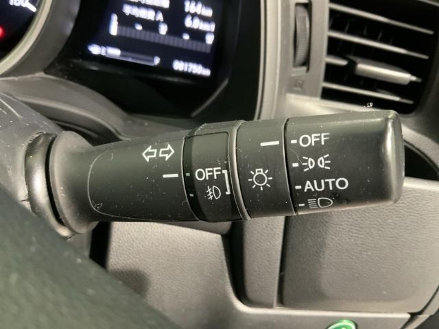 フィットハイブリッド Ｌ　ホンダセンシング　１年保証　純正ナビ　ＴＶ　Ｒカメラ　ＢＴオ－ディオ　ＤＶＤ　ドラレコ　ＥＴＣ　ＬＥＤライト　ＶＳＡ　クルコン　アルミ　フォグ　スマキ－　整備記録簿（11枚目）