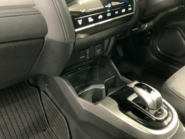 フィットハイブリッド Ｌ　ホンダセンシング　１年保証　純正ナビ　ＴＶ　Ｒカメラ　ＢＴオ－ディオ　ＤＶＤ　ドラレコ　ＥＴＣ　ＬＥＤライト　ＶＳＡ　クルコン　アルミ　フォグ　スマキ－　整備記録簿（27枚目）