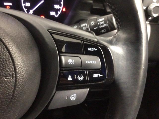 ヴェゼル ｅ：ＨＥＶ　Ｚ　Ｈ　ＳＥＮＳＩＮＧ　最長５年保証　ワンオーナー　純正ナビ　ＴＶ　Ｒカメラ　マルチビュー　ＢＴオ－ディオ　ＥＴＣ　ＬＥＤライト　ＶＳＡ　シートヒーター　クルコン　Ｐテールゲート　アルミ　フォグ　スマキー（11枚目）