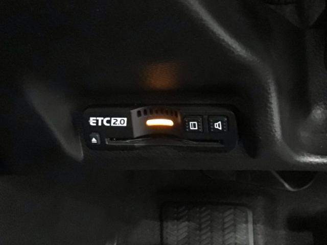 ヴェゼル ｅ：ＨＥＶ　Ｚ　Ｈ　ＳＥＮＳＩＮＧ　最長５年保証　ワンオーナー　純正ナビ　ＴＶ　Ｒカメラ　マルチビュー　ＢＴオ－ディオ　ＥＴＣ　ＬＥＤライト　ＶＳＡ　シートヒーター　クルコン　Ｐテールゲート　アルミ　フォグ　スマキー（12枚目）
