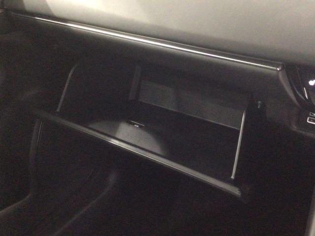 ヴェゼル ｅ：ＨＥＶ　Ｚ　Ｈ　ＳＥＮＳＩＮＧ　最長５年保証　ワンオーナー　純正ナビ　ＴＶ　Ｒカメラ　マルチビュー　ＢＴオ－ディオ　ＥＴＣ　ＬＥＤライト　ＶＳＡ　シートヒーター　クルコン　Ｐテールゲート　アルミ　フォグ　スマキー（26枚目）