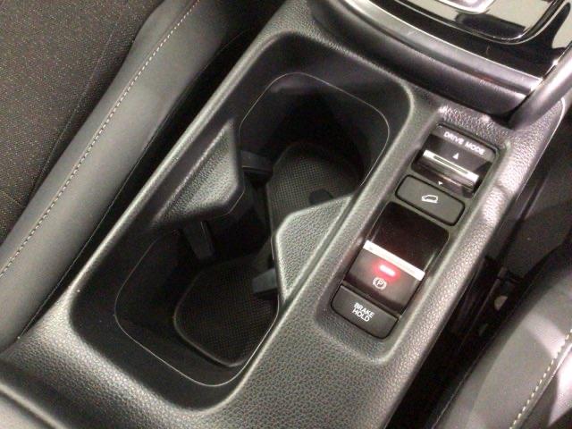 ヴェゼル ｅ：ＨＥＶ　Ｚ　Ｈ　ＳＥＮＳＩＮＧ　最長５年保証　ワンオーナー　純正ナビ　ＴＶ　Ｒカメラ　マルチビュー　ＢＴオ－ディオ　ＥＴＣ　ＬＥＤライト　ＶＳＡ　シートヒーター　クルコン　Ｐテールゲート　アルミ　フォグ　スマキー（28枚目）