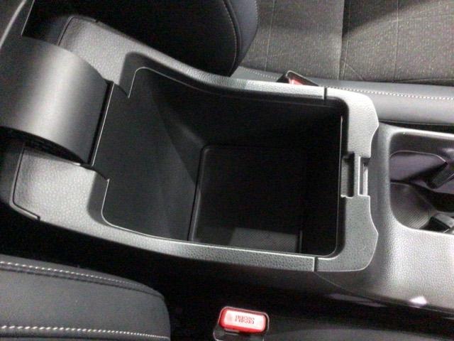 ヴェゼル ｅ：ＨＥＶ　Ｚ　Ｈ　ＳＥＮＳＩＮＧ　最長５年保証　ワンオーナー　純正ナビ　ＴＶ　Ｒカメラ　マルチビュー　ＢＴオ－ディオ　ＥＴＣ　ＬＥＤライト　ＶＳＡ　シートヒーター　クルコン　Ｐテールゲート　アルミ　フォグ　スマキー（29枚目）