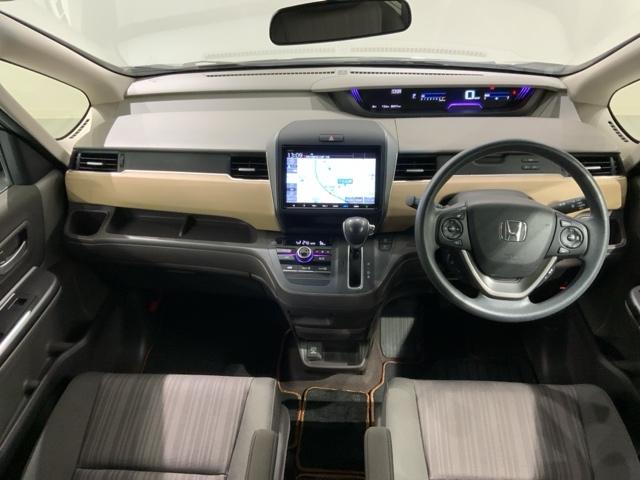 フリード Ｇ・ホンダセンシング　最長５年保証　純正ナビ　ＴＶ　ＣＤ録音　ＢＴオ－ディオ　ＤＶＤ　ＥＴＣ　ＬＥＤライト　両側電動ドア　ＶＳＡ　クルコン　スマ－トキ－　盗難防止装置　整備記録簿　ＡＡＣ　スペアキ－　ドアバイザ－（7枚目）