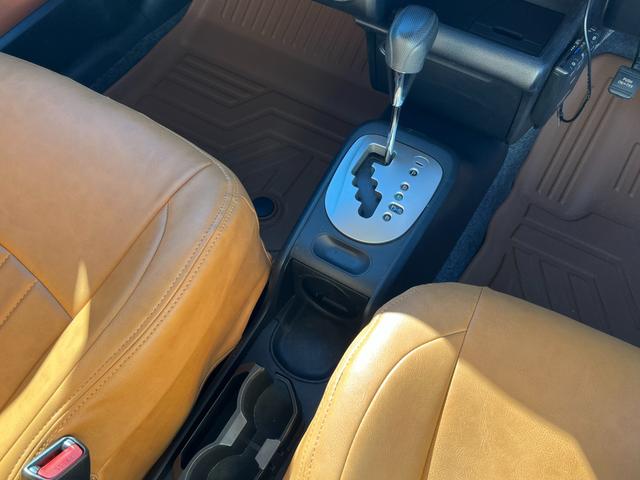 プロボックス Ｆ　カスタム　社外ヘッドライト　社外バンパー　社外ボンネット　リフトアップ　ＭＴタイヤ　キャリア＆ラック　シートカバー　ベットキット（11枚目）