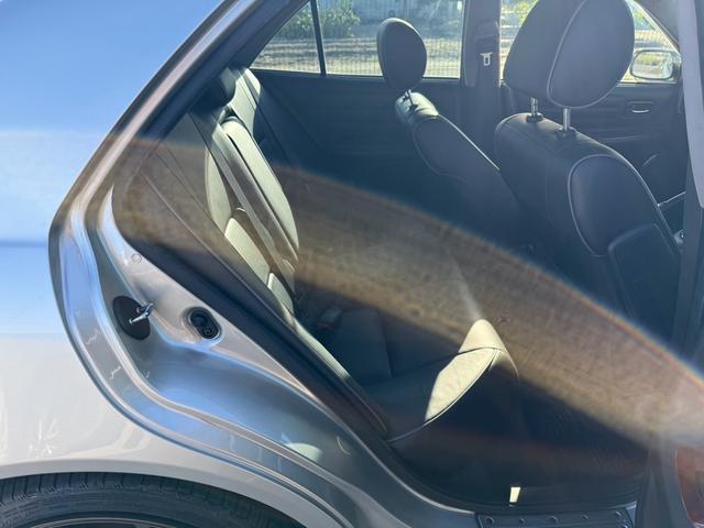 アルテッツァ ＲＳ２００　Ｌエディション　クラッチ新品　ホイールタイヤ新品　車高調　マフラー　６速ミッション　衝突安全ボディ　修復無　１ヶ月１０００Ｋｍ保証　シルバー　走行６８０００Ｋｍ（13枚目）