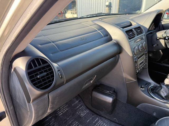 アルテッツァ ＲＳ２００　Ｌエディション　クラッチ新品　ホイールタイヤ新品　車高調　マフラー　６速ミッション　衝突安全ボディ　修復無　１ヶ月１０００Ｋｍ保証　シルバー　走行６８０００Ｋｍ（21枚目）