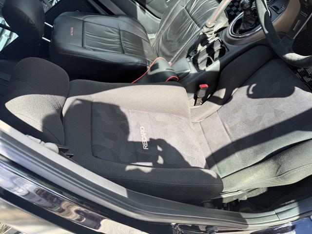 アルテッツァ ＲＳ２００　Ｚエディション　クラッチ　車高調　オールペイント塗装　ホイールタイヤ　スタウトボンネット　社外マフラー　ナビ　バックカメラ　ドライブレコーダー　６速ミッション　走行３６０００Ｋｍ　１ヶ月１０００Ｋｍ保証（12枚目）