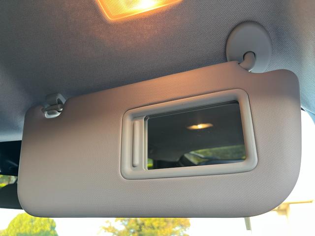 プリウス Ｓ　Ｓ　フルエアロ　純正１７ＡＷハイグロス塗装　バックカメラ　クルコン　オートハイビーム　衝突軽減ブレーキ　オートライト　ＥＴＣ　地デジ　Ｂｌｕｅｔｏｏｔｈ　ステアリングスイッチ　ＬＥＤヘッドライト（51枚目）