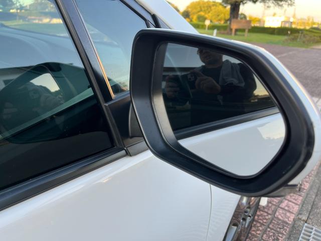 プリウス Ｓ　Ｓ　フルエアロ　純正１７ＡＷハイグロス塗装　バックカメラ　クルコン　オートハイビーム　衝突軽減ブレーキ　オートライト　ＥＴＣ　地デジ　Ｂｌｕｅｔｏｏｔｈ　ステアリングスイッチ　ＬＥＤヘッドライト（68枚目）