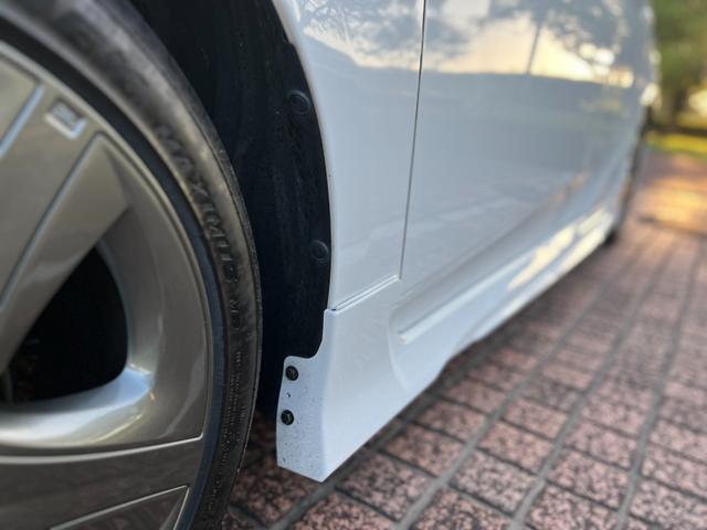 プリウス Ｓ　Ｓ　フルエアロ　純正１７ＡＷハイグロス塗装　バックカメラ　クルコン　オートハイビーム　衝突軽減ブレーキ　オートライト　ＥＴＣ　地デジ　Ｂｌｕｅｔｏｏｔｈ　ステアリングスイッチ　ＬＥＤヘッドライト（73枚目）