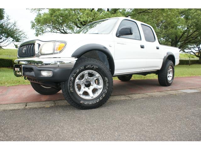 タコマ ダブルキャブ　４ＷＤ　１６インチＡＷ　ホワイトレター　ベッドライナー　パワステ　パワーウインドウ　ＥＴＣ　Ｂｌｕｅｔｏｏｔｈ　キーレス（3枚目）
