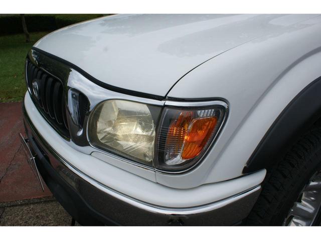 タコマ ダブルキャブ　４ＷＤ　１６インチＡＷ　ホワイトレター　ベッドライナー　パワステ　パワーウインドウ　ＥＴＣ　Ｂｌｕｅｔｏｏｔｈ　キーレス（11枚目）