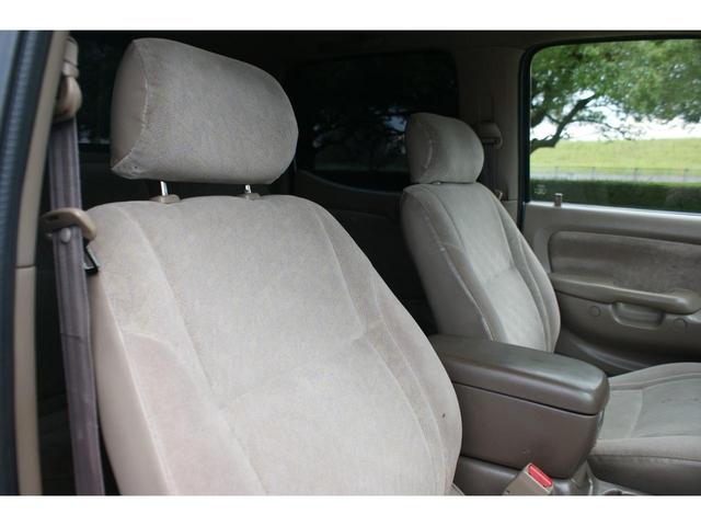 タコマ ダブルキャブ　４ＷＤ　１６インチＡＷ　ホワイトレター　ベッドライナー　パワステ　パワーウインドウ　ＥＴＣ　Ｂｌｕｅｔｏｏｔｈ　キーレス（34枚目）