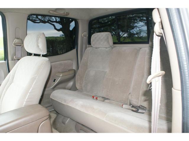 タコマ ダブルキャブ　４ＷＤ　１６インチＡＷ　ホワイトレター　ベッドライナー　パワステ　パワーウインドウ　ＥＴＣ　Ｂｌｕｅｔｏｏｔｈ　キーレス（35枚目）