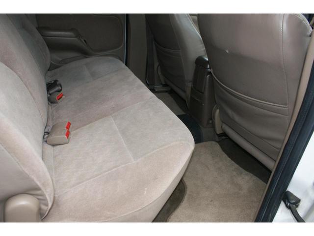 タコマ ダブルキャブ　４ＷＤ　１６インチＡＷ　ホワイトレター　ベッドライナー　パワステ　パワーウインドウ　ＥＴＣ　Ｂｌｕｅｔｏｏｔｈ　キーレス（39枚目）