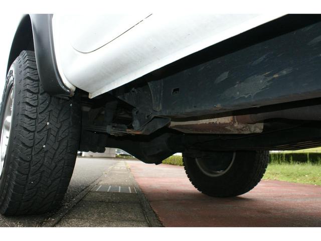 タコマ ダブルキャブ　４ＷＤ　１６インチＡＷ　ホワイトレター　ベッドライナー　パワステ　パワーウインドウ　ＥＴＣ　Ｂｌｕｅｔｏｏｔｈ　キーレス（46枚目）