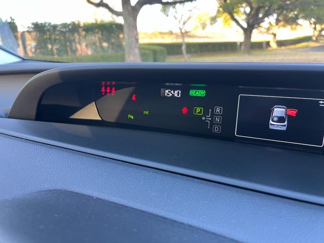 プリウス Ｓツーリングセレクション・ブラックエディション　モデリスタフルエアロ　デイライト　９インチナビ　Ｂｌｕｅｔｏｏｔｈ　ＨＤＭＩ接続　フルセグＴＶ　パノラミックビューモニター　トヨタセフティセンス　オートハイビーム　シートヒーター　ドラレコ　ＥＴＣ（26枚目）