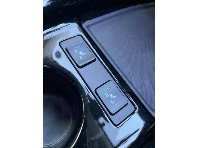 プリウス Ｓツーリングセレクション・ブラックエディション　モデリスタフルエアロ　デイライト　９インチナビ　Ｂｌｕｅｔｏｏｔｈ　ＨＤＭＩ接続　フルセグＴＶ　パノラミックビューモニター　トヨタセフティセンス　オートハイビーム　シートヒーター　ドラレコ　ＥＴＣ（32枚目）