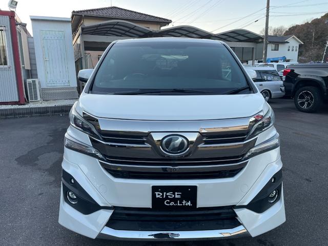 ヴェルファイア ３．５エグゼクティブラウンジ　モデリスタ　ツインムーンルーフ　後席モニター　黒革　パワーシート　シートベンチレーション　エグゼクティブシート　両側パワースライドドア　パノラミックビューモニター　フルセグ　Ｂｌｕｅｔｏｏｔｈ　ＥＴＣ（7枚目）