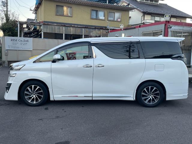 ヴェルファイア ３．５エグゼクティブラウンジ　モデリスタ　ツインムーンルーフ　後席モニター　黒革　パワーシート　シートベンチレーション　エグゼクティブシート　両側パワースライドドア　パノラミックビューモニター　フルセグ　Ｂｌｕｅｔｏｏｔｈ　ＥＴＣ（8枚目）