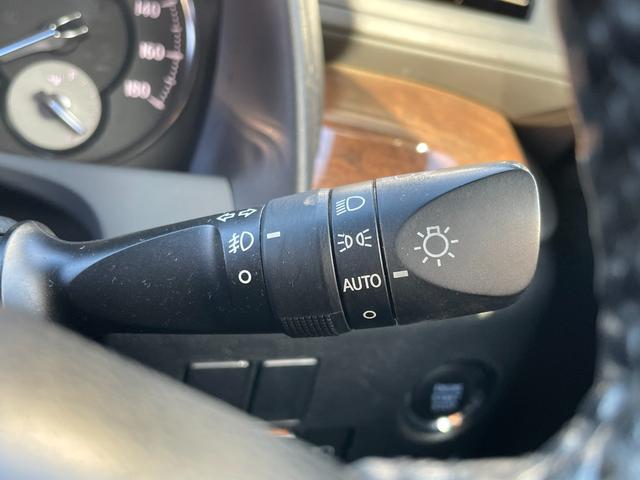 ヴェルファイア ３．５エグゼクティブラウンジ　モデリスタ　ツインムーンルーフ　後席モニター　黒革　パワーシート　シートベンチレーション　エグゼクティブシート　両側パワースライドドア　パノラミックビューモニター　フルセグ　Ｂｌｕｅｔｏｏｔｈ　ＥＴＣ（42枚目）