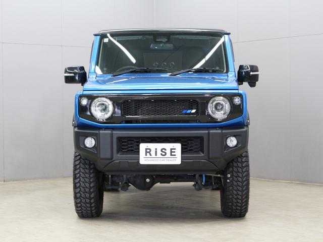 ジムニー ＸＣ　ブラックルーフ　２インチリフトアップ　新品ＣＳＴ１６インチアルミ　ＭＯＮＳＴＡ　Ｍ／Ｔタイヤ　ロッソモデロマフラー　オーバーフェンダー　追加３連メーター　レザーシートカバー　８インチナビ　バックカメラ（3枚目）