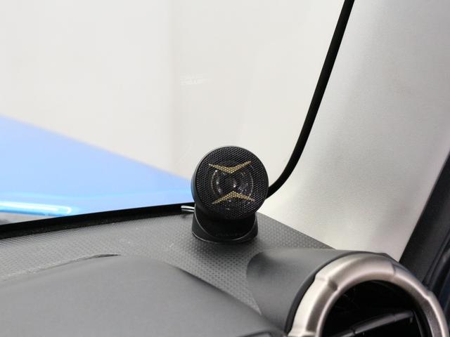 ジムニー ＸＣ　ブラックルーフ　２インチリフトアップ　新品ＣＳＴ１６インチアルミ　ＭＯＮＳＴＡ　Ｍ／Ｔタイヤ　ロッソモデロマフラー　オーバーフェンダー　追加３連メーター　レザーシートカバー　８インチナビ　バックカメラ（28枚目）