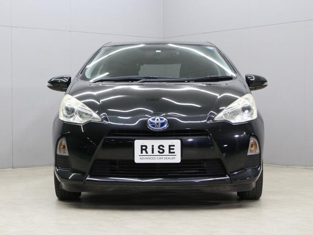 アクア G HDDナビ フルセグTV DVD再生 録音再生 ETC ドライブレコーダー 革巻きステア ステアリモコン オートライト フォグ プライバシーガラス スマートキー プッシュスタート 禁煙車(3枚目)