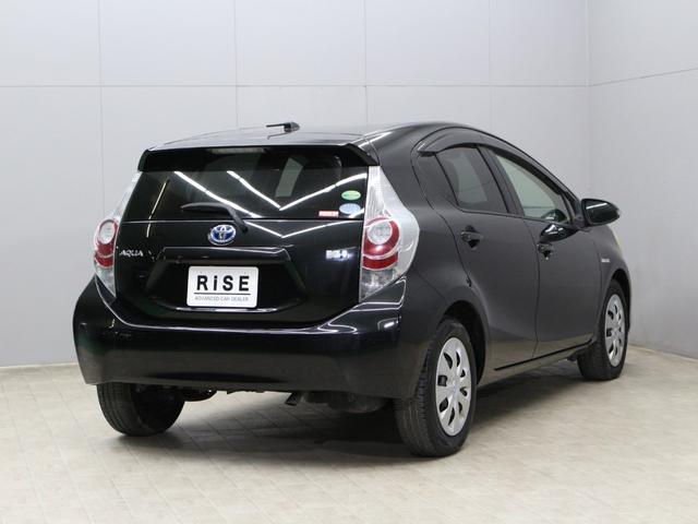 アクア G HDDナビ フルセグTV DVD再生 録音再生 ETC ドライブレコーダー 革巻きステア ステアリモコン オートライト フォグ プライバシーガラス スマートキー プッシュスタート 禁煙車(6枚目)