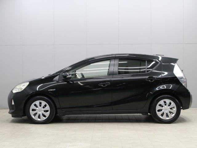 アクア G HDDナビ フルセグTV DVD再生 録音再生 ETC ドライブレコーダー 革巻きステア ステアリモコン オートライト フォグ プライバシーガラス スマートキー プッシュスタート 禁煙車(9枚目)