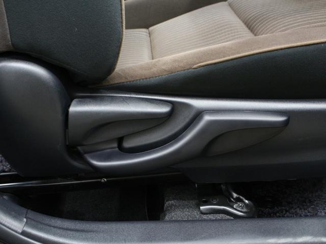 アクア G HDDナビ フルセグTV DVD再生 録音再生 ETC ドライブレコーダー 革巻きステア ステアリモコン オートライト フォグ プライバシーガラス スマートキー プッシュスタート 禁煙車(19枚目)