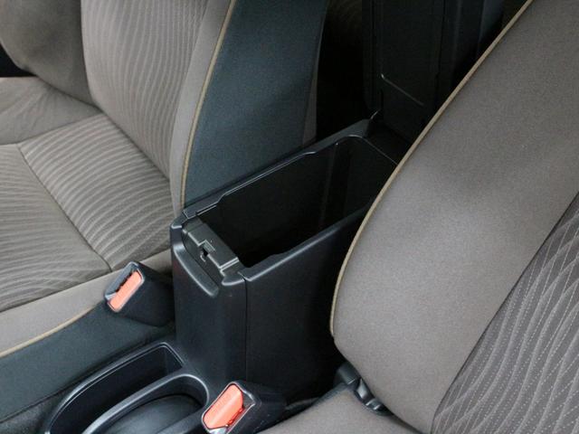 アクア G HDDナビ フルセグTV DVD再生 録音再生 ETC ドライブレコーダー 革巻きステア ステアリモコン オートライト フォグ プライバシーガラス スマートキー プッシュスタート 禁煙車(24枚目)