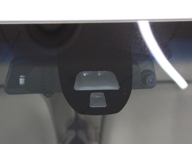 N-ONE G・Aパッケージ 衝突軽減ブレーキ/ナビ/バックカメラ/HIDヘッドライト/ETC/プラズマクラスターオートエアコン/IR&UVカットガラス/スマートキー/プッシュスタート/LEDドアミラーウィンカー/社外14アルミ(19枚目)