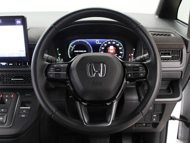 ステップワゴン ｅ：ＨＥＶスパーダ　プレミアムライン　ワンオーナー　１５．６型フリップダウンモニター　１１．４型ホンダコネクトナビ　マルチビューカメラシステム　アダプティブクルーズ　ハーフレザーシート　前後ドライブレコーダー　ＥＴＣ２．０　禁煙車（17枚目）