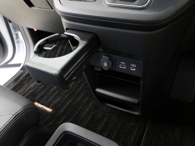 ステップワゴン ｅ：ＨＥＶスパーダ　プレミアムライン　ワンオーナー　１５．６型フリップダウンモニター　１１．４型ホンダコネクトナビ　マルチビューカメラシステム　アダプティブクルーズ　ハーフレザーシート　前後ドライブレコーダー　ＥＴＣ２．０　禁煙車（34枚目）
