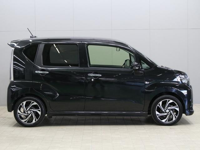 スマートアシスト３　８インチナビ　フルセグＴＶ　Ｂｌｕｅｔｏｏｔｈオーディオ　全方位カメラ　ＥＴＣ　ナビ連動ドライブレコーダー　ＬＥＤヘッドライト＆ＬＥＤフォグ　シートヒーター　スマートキー　禁煙車