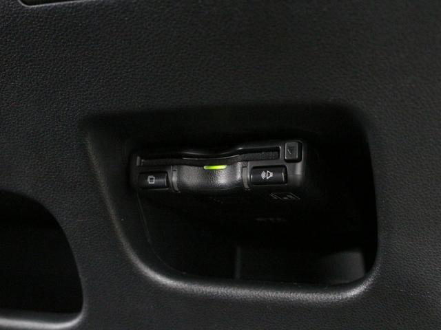 ライズ四日市北店ではお客様にご安心してご購入が頂けるよう、納車日より６ヵ月間の全国対応可能な保証を自動付帯しておりますので、万が一のトラブルもお任せ下さい！