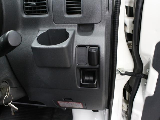 ハイゼットカーゴ スペシャル　ハイルーフ／車載用拡声装置ノボル電機ＹＤー３１１／純正ラジオ／ライトレベライザー／エアコン／パワーステアリング／パワーウィンド／両側スライドドア／ドライブレコーダー／軽貨物／黒ナンバー登録ＯＫ（18枚目）