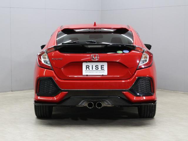 シビック ハッチバック　ホンダセンシング　ナビ　フルセグＴＶ　Ｂｌｕｅｔｏｏｔｈオーディオ　バックカメラ　ドライブレコーダー　ＥＴＣ　レーダークルーズ　ＬＥＤヘッドライト　シートヒーター　スマートキー２個　禁煙車（7枚目）