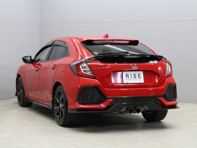 シビック ハッチバック　ホンダセンシング　ナビ　フルセグＴＶ　Ｂｌｕｅｔｏｏｔｈオーディオ　バックカメラ　ドライブレコーダー　ＥＴＣ　レーダークルーズ　ＬＥＤヘッドライト　シートヒーター　スマートキー２個　禁煙車（8枚目）