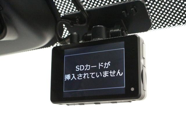 シビック ハッチバック　ホンダセンシング　ナビ　フルセグＴＶ　Ｂｌｕｅｔｏｏｔｈオーディオ　バックカメラ　ドライブレコーダー　ＥＴＣ　レーダークルーズ　ＬＥＤヘッドライト　シートヒーター　スマートキー２個　禁煙車（14枚目）